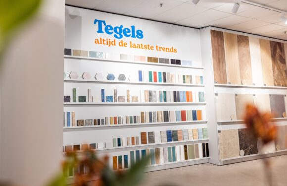 Tegelwand met de nieuwste tegeltrends bij Sani4All Almelo