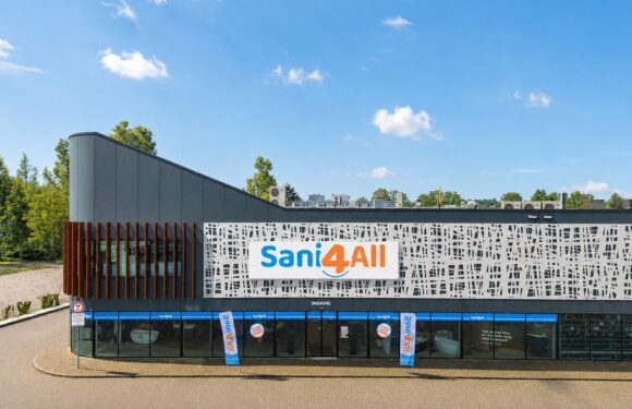 Winkelpand van Sani4All aan Woonboulevard 4 op Lifestyleboulevard Almelo